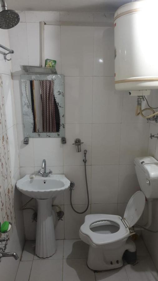 Lake Boulevard Guest House Srīnagar Екстериор снимка