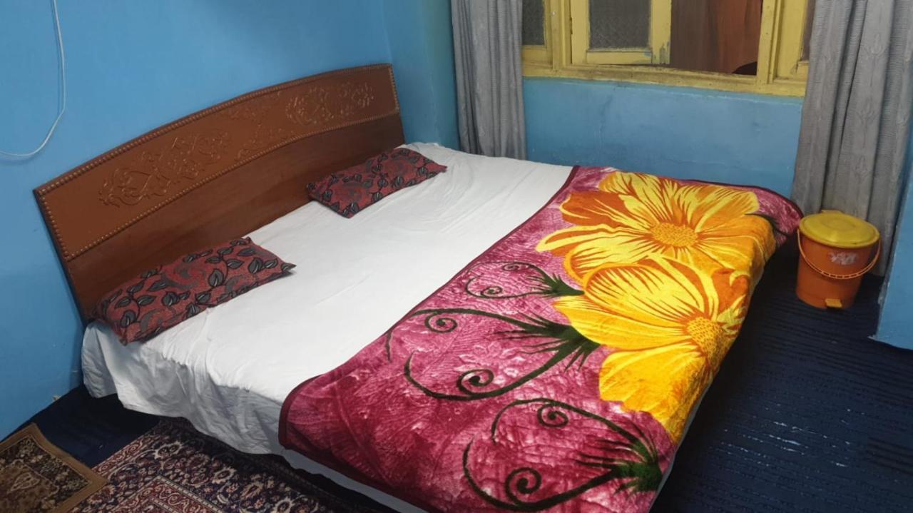 Lake Boulevard Guest House Srīnagar Екстериор снимка